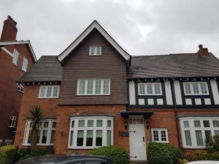 Property for auction in West Midlands)