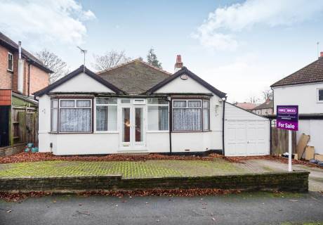 Property for auction in West Midlands)