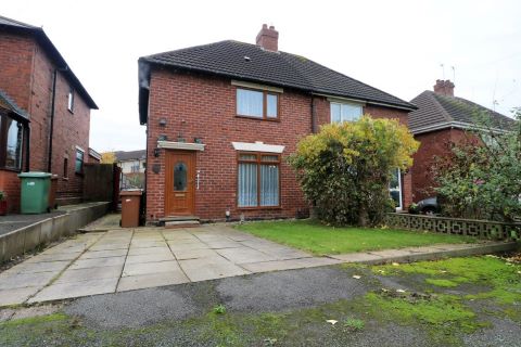Property for auction in West Midlands)