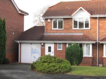 Property for auction in West Midlands)