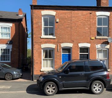 Property for auction in West Midlands)