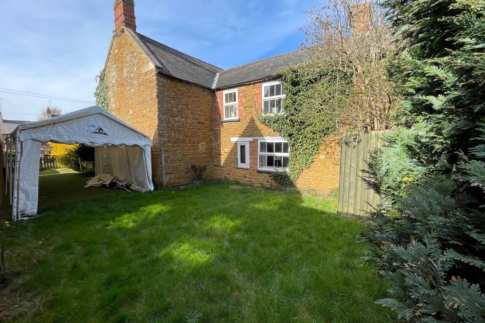 The Hare, 5 Main Street, Loddington, Kettering, NN14 1LA