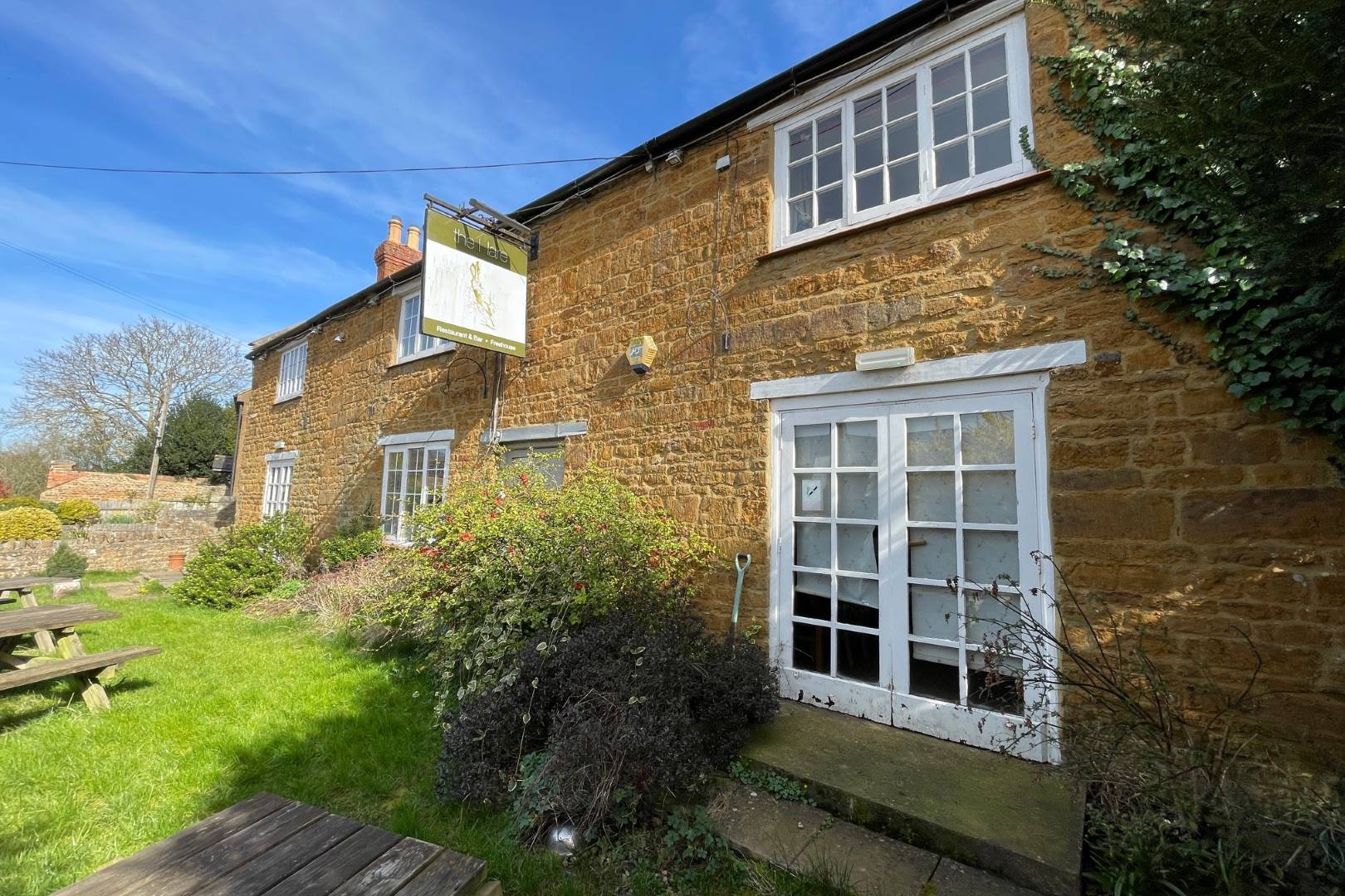 The Hare, 5 Main Street, Loddington, Kettering, NN14 1LA