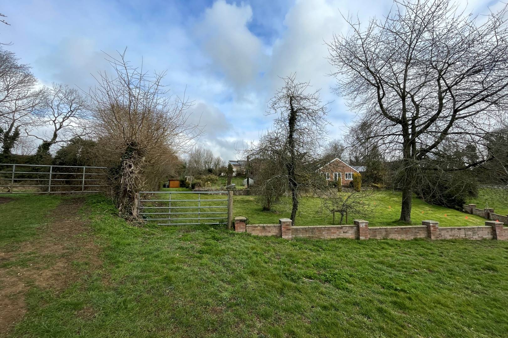 Building Plot Adjacent to Deepdown, Water Stratford Road, Tingewick, Buckingham, MK18 4NU