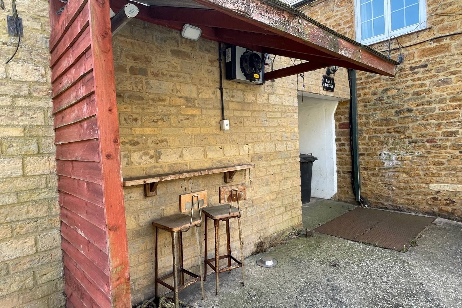 The Hare, 5 Main Street, Loddington, Kettering, NN14 1LA