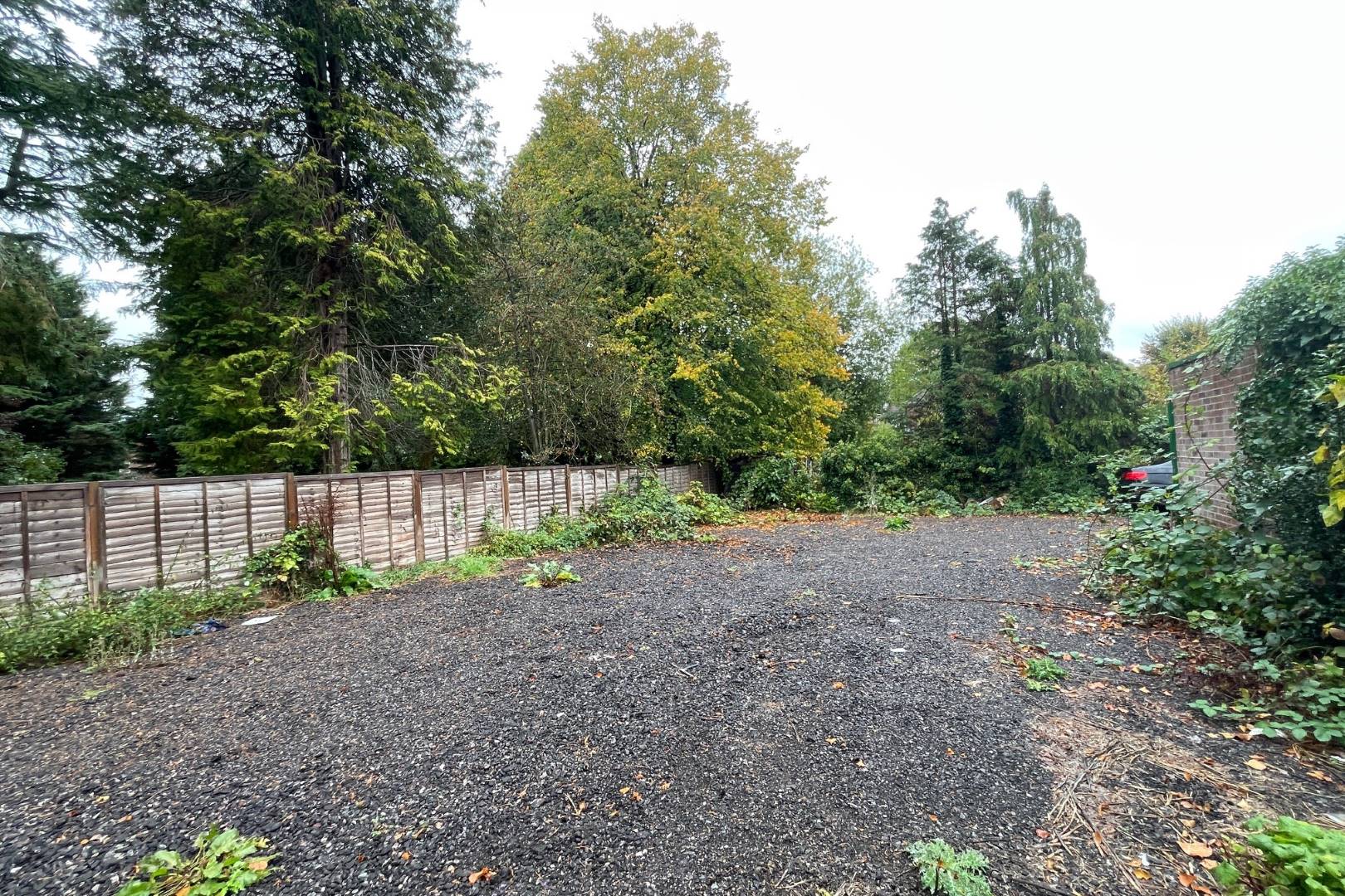 Land Adjoining 1 Uplands Court, London Road, Luton, LU1 3RQ