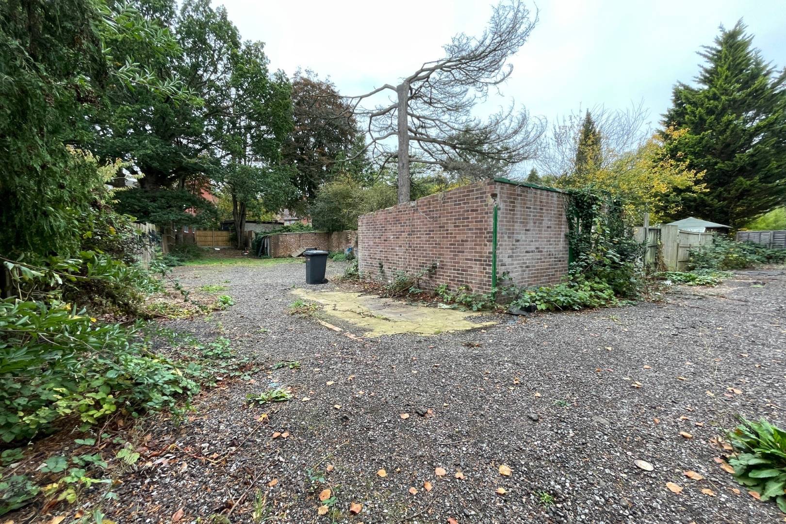 Land Adjoining 1 Uplands Court, London Road, Luton, LU1 3RQ