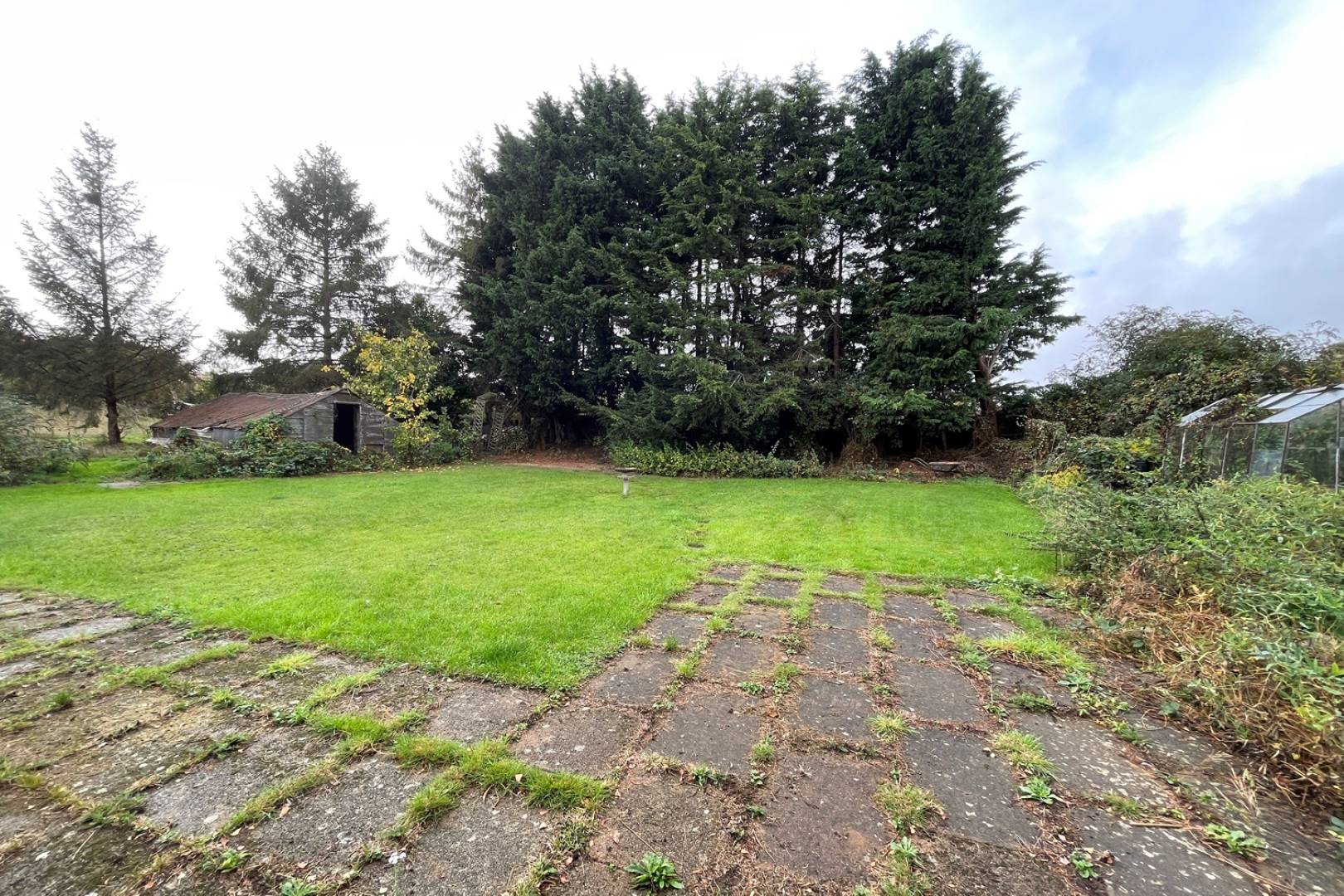 Development site at 45 Hillside Road, Wellingborough, NN8 4AW