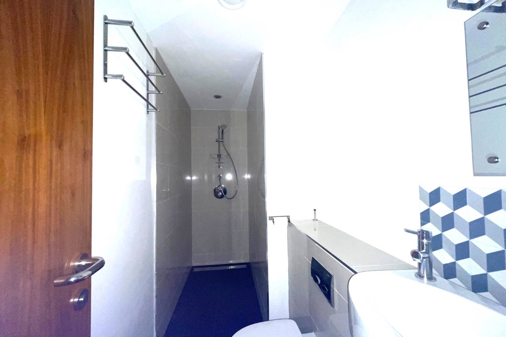 Flat 5, 258 Upper Fourth Street, Milton Keynes, MK9 1DP