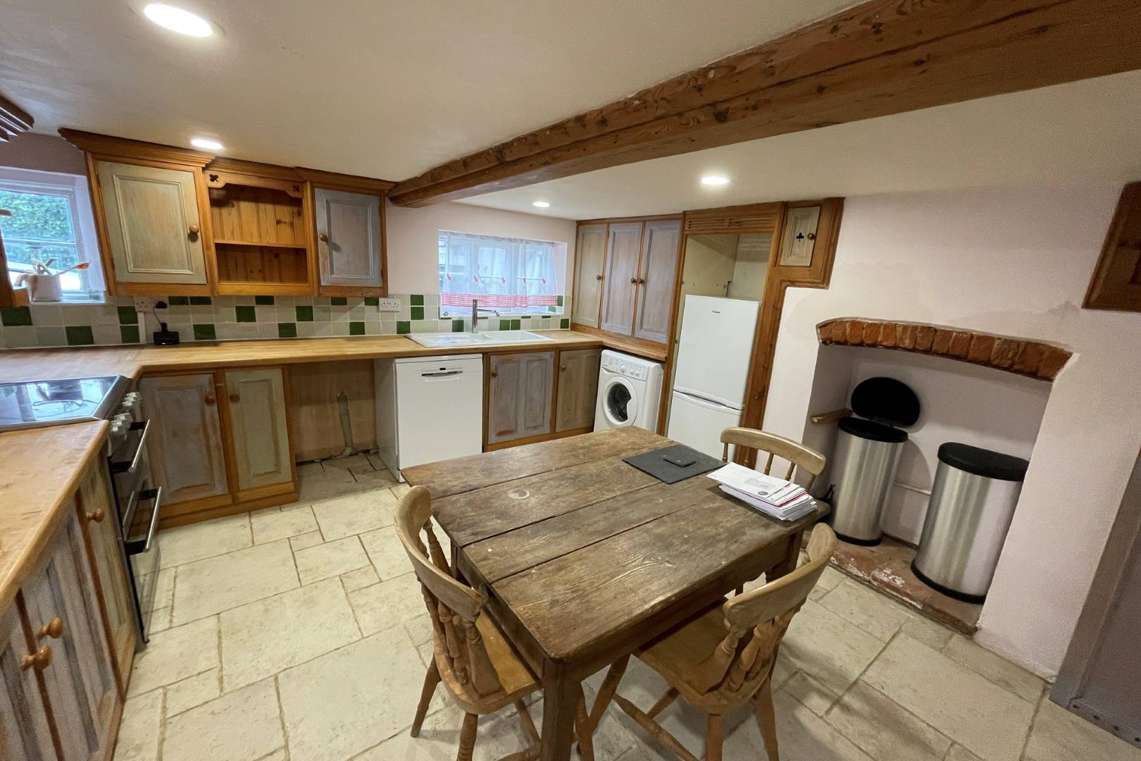 Buckle Cottage, 45 Botyl Road, Botolph Claydon, Buckingham, MK18 2LR