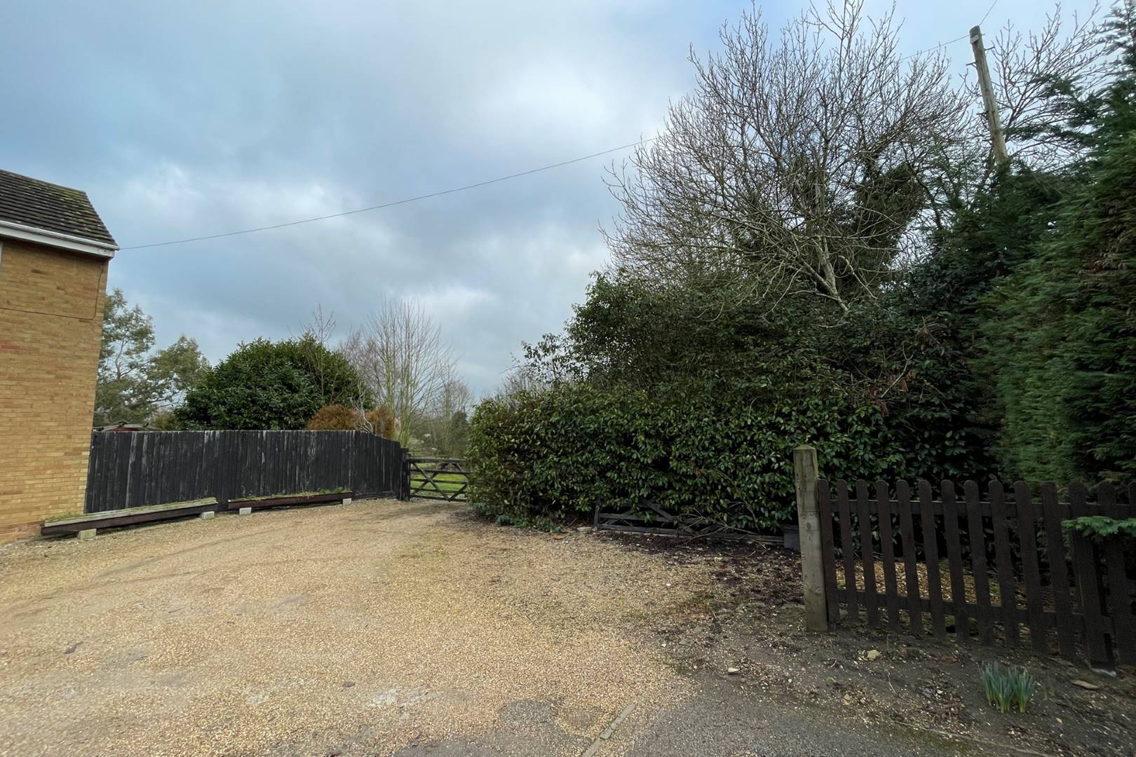 Land adjacent to 29 Bridge Road, Cosgrove, Milton Keynes, MK19 7JH
