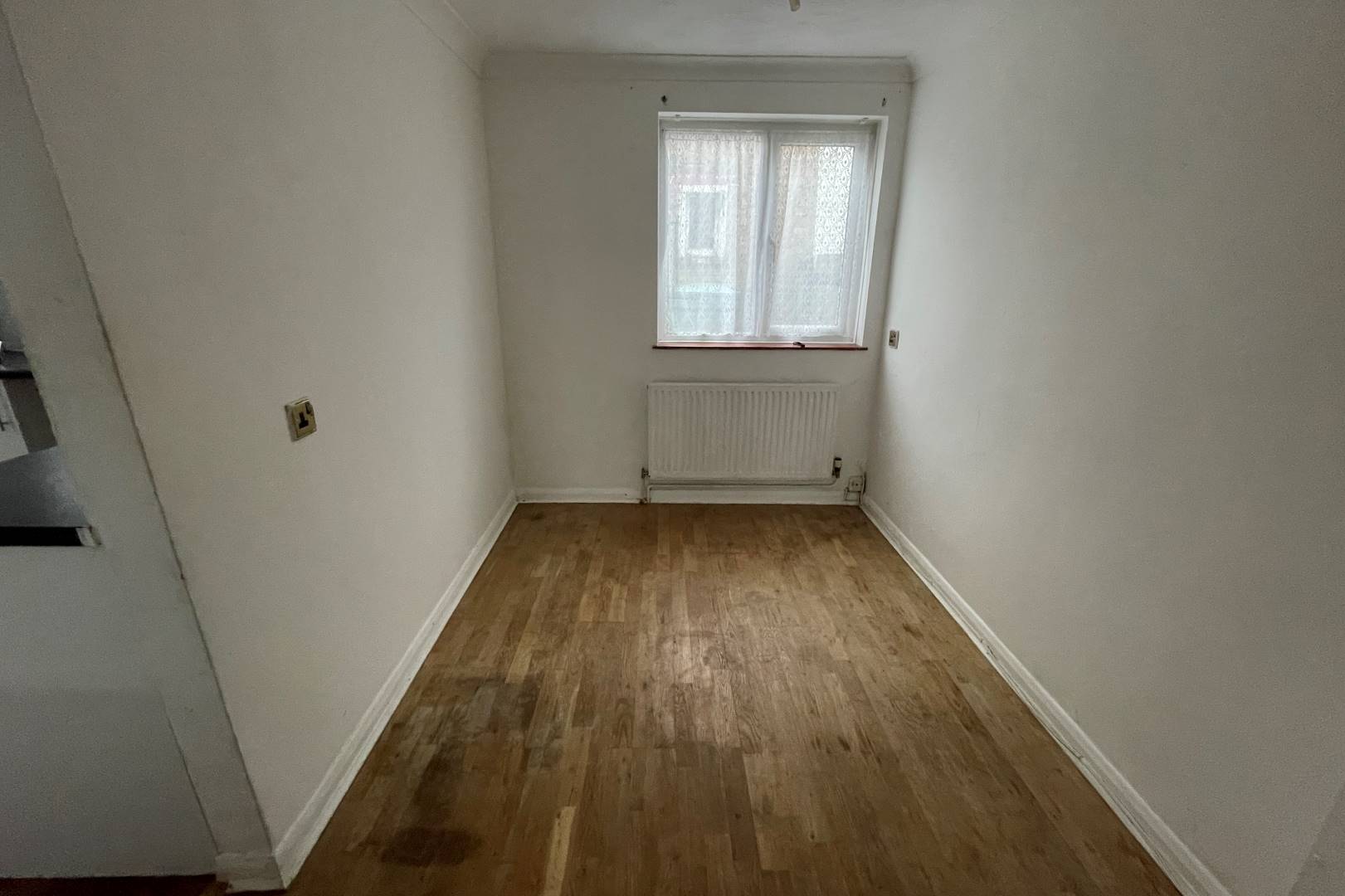 11 London Road, Little Irchester, Wellingborough, NN8 2EB