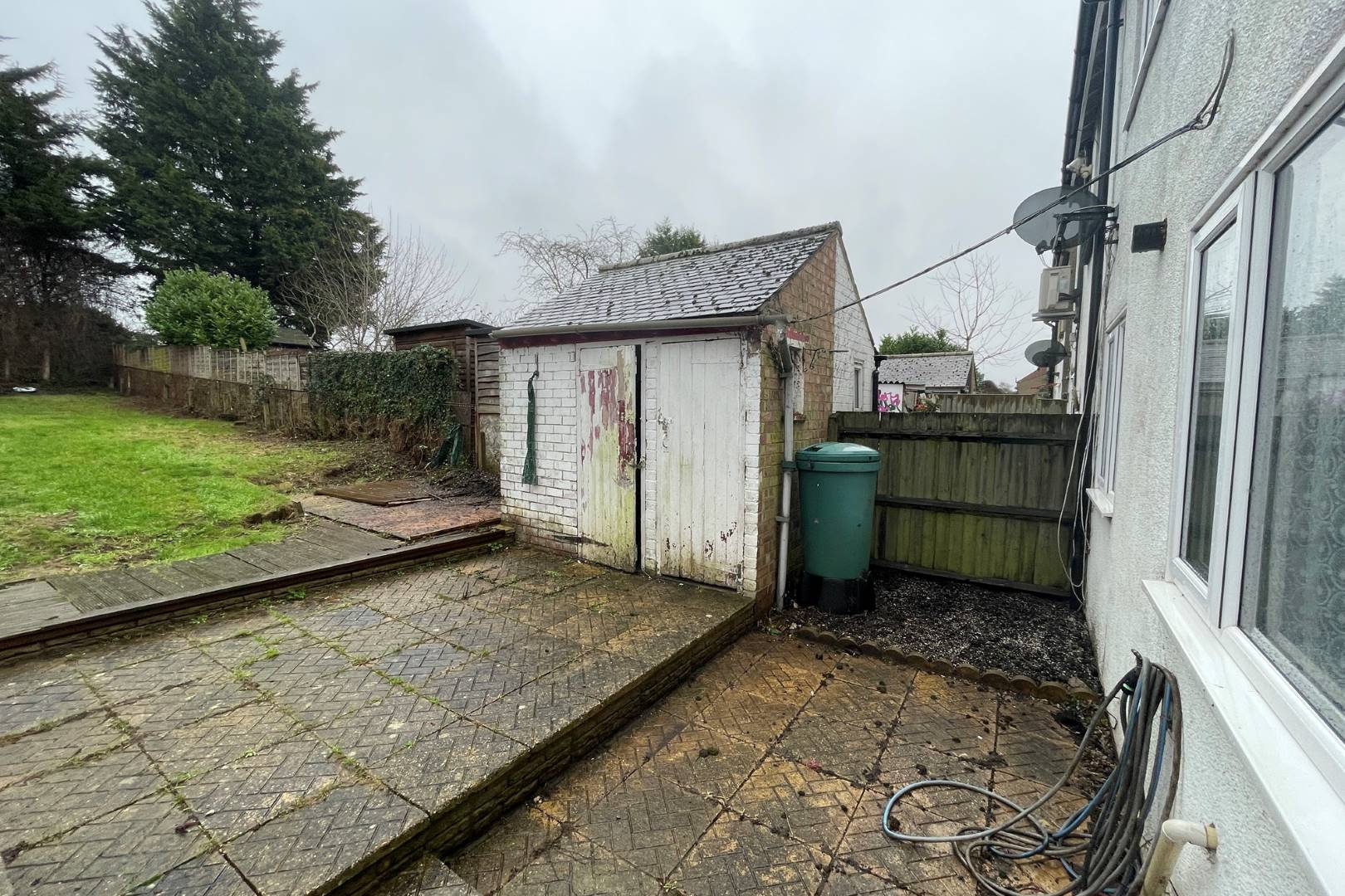 11 London Road, Little Irchester, Wellingborough, NN8 2EB
