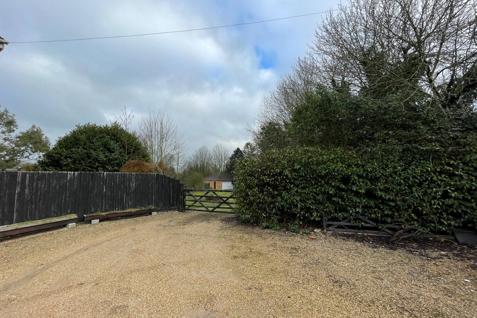 Land adjacent to 29 Bridge Road, Cosgrove, Milton Keynes, MK19 7JH