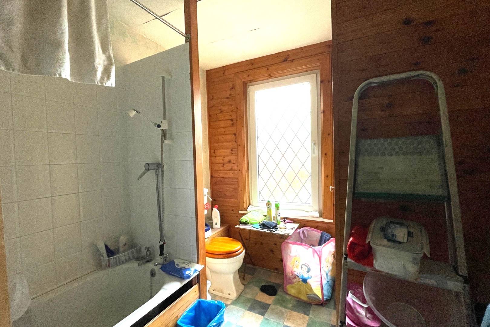 27 Tavistock Street, Bletchley, Milton Keynes, MK2 2PE