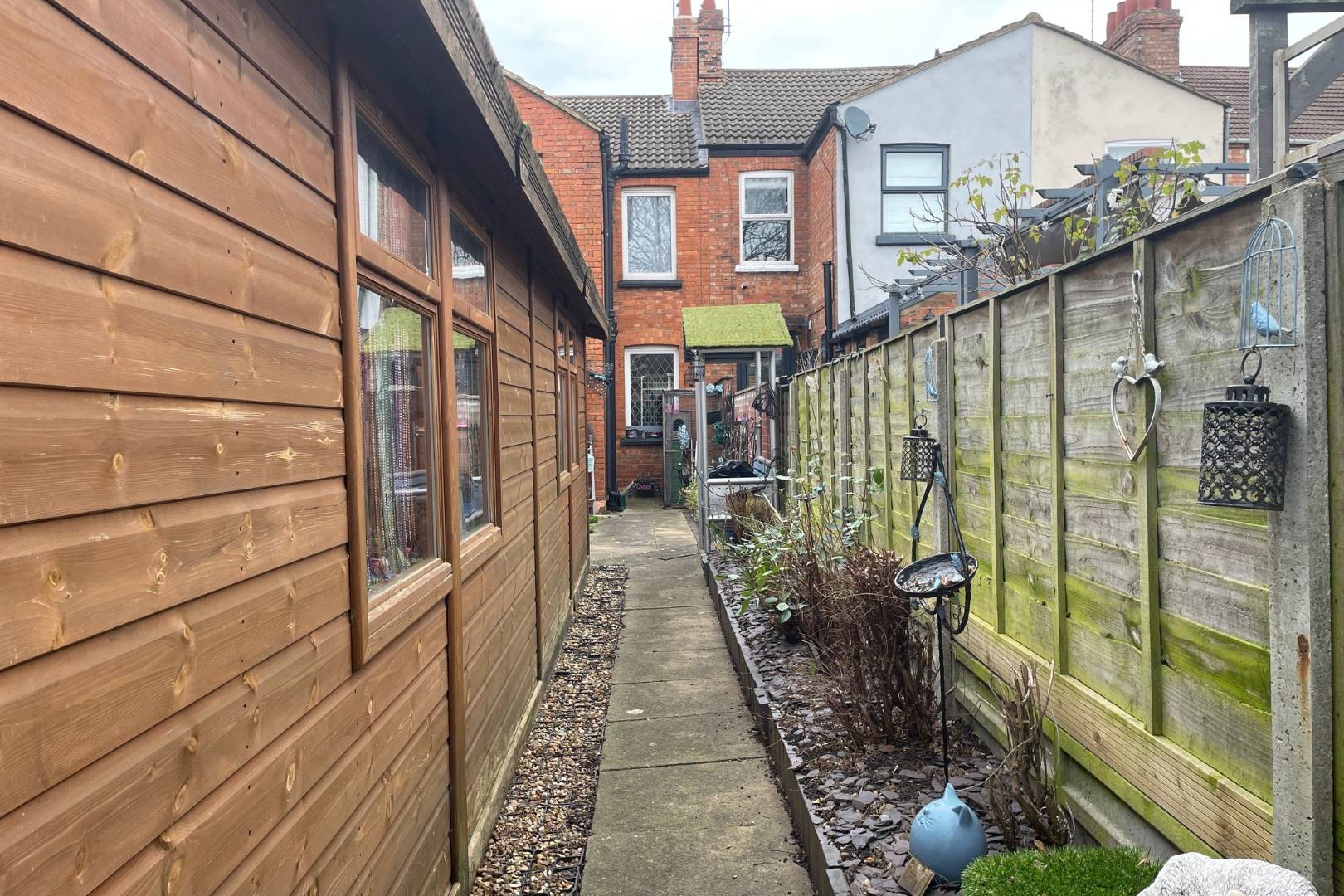 27 Tavistock Street, Bletchley, Milton Keynes, MK2 2PE