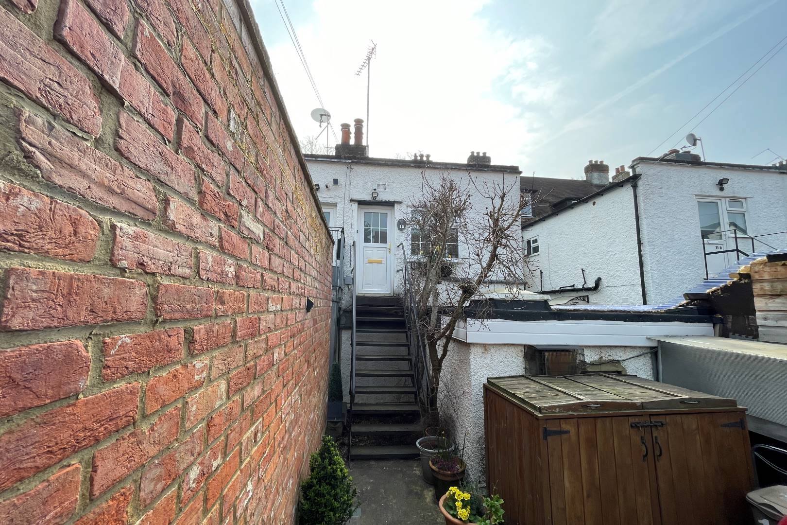 10 Churchfield Road, Chalfont St. Peter, Gerrards Cross, SL9 9EN