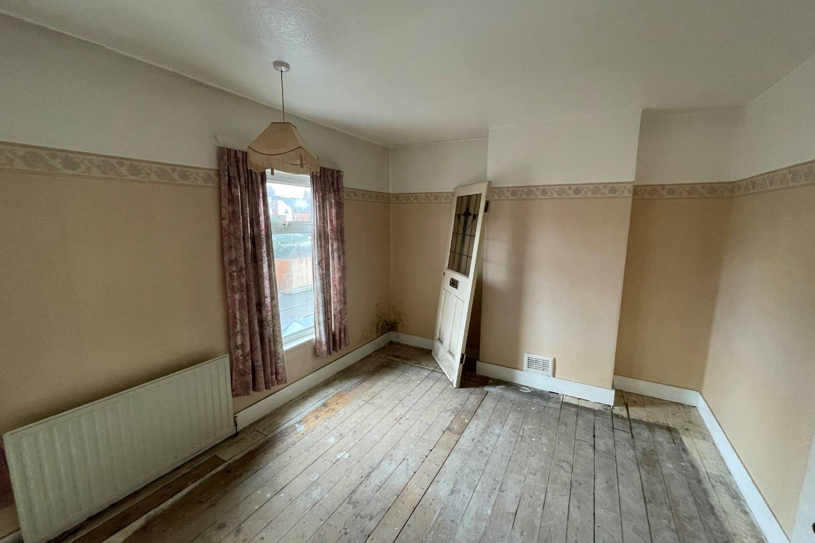 37 Pytchley Road, Rushden, NN10 9XB