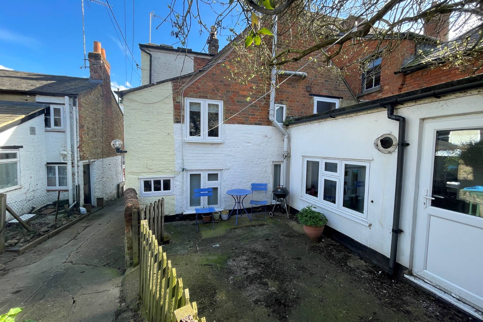 24 High Street, Buckingham, MK18 1NU