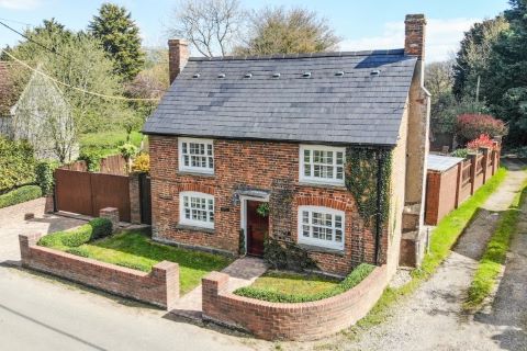 Property for auction in Hertfordshire)