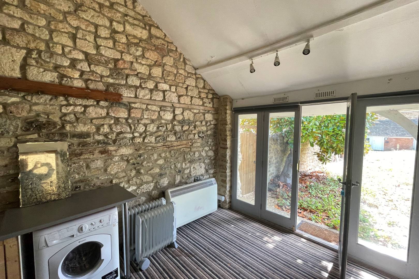 Manor Farm, North Hinksey Village, Oxford, OX2 0NA