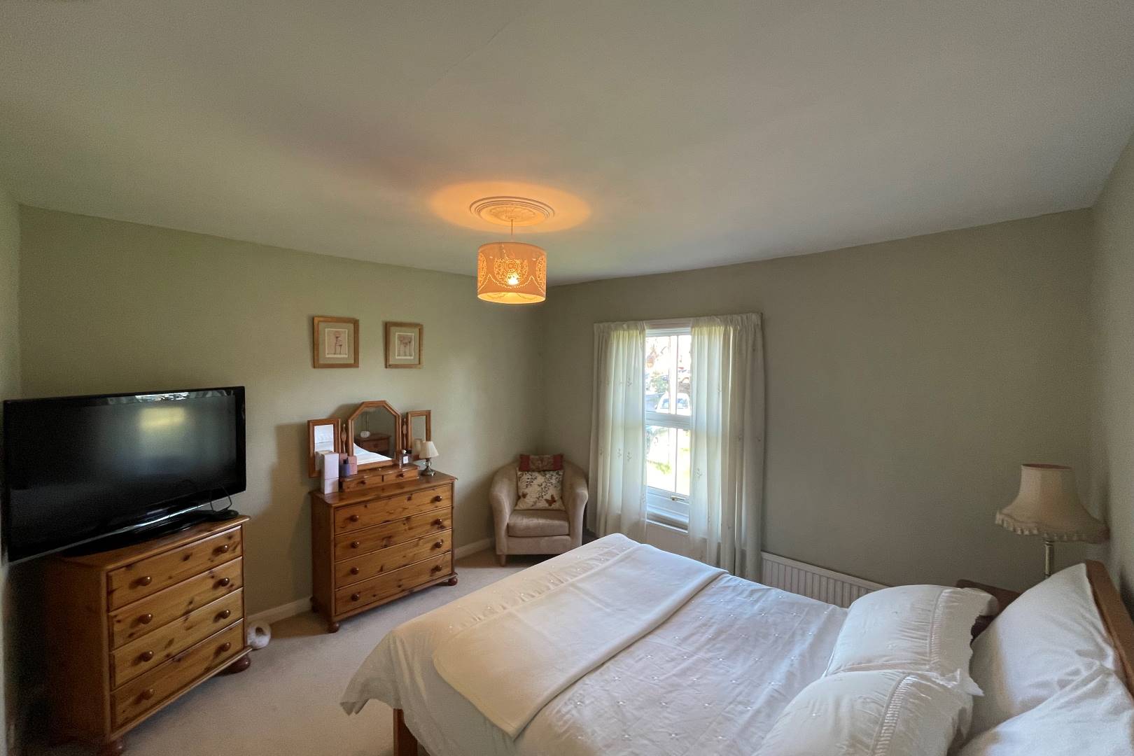 Woodview, Church Path, Lane End, High Wycombe, HP14 3HE