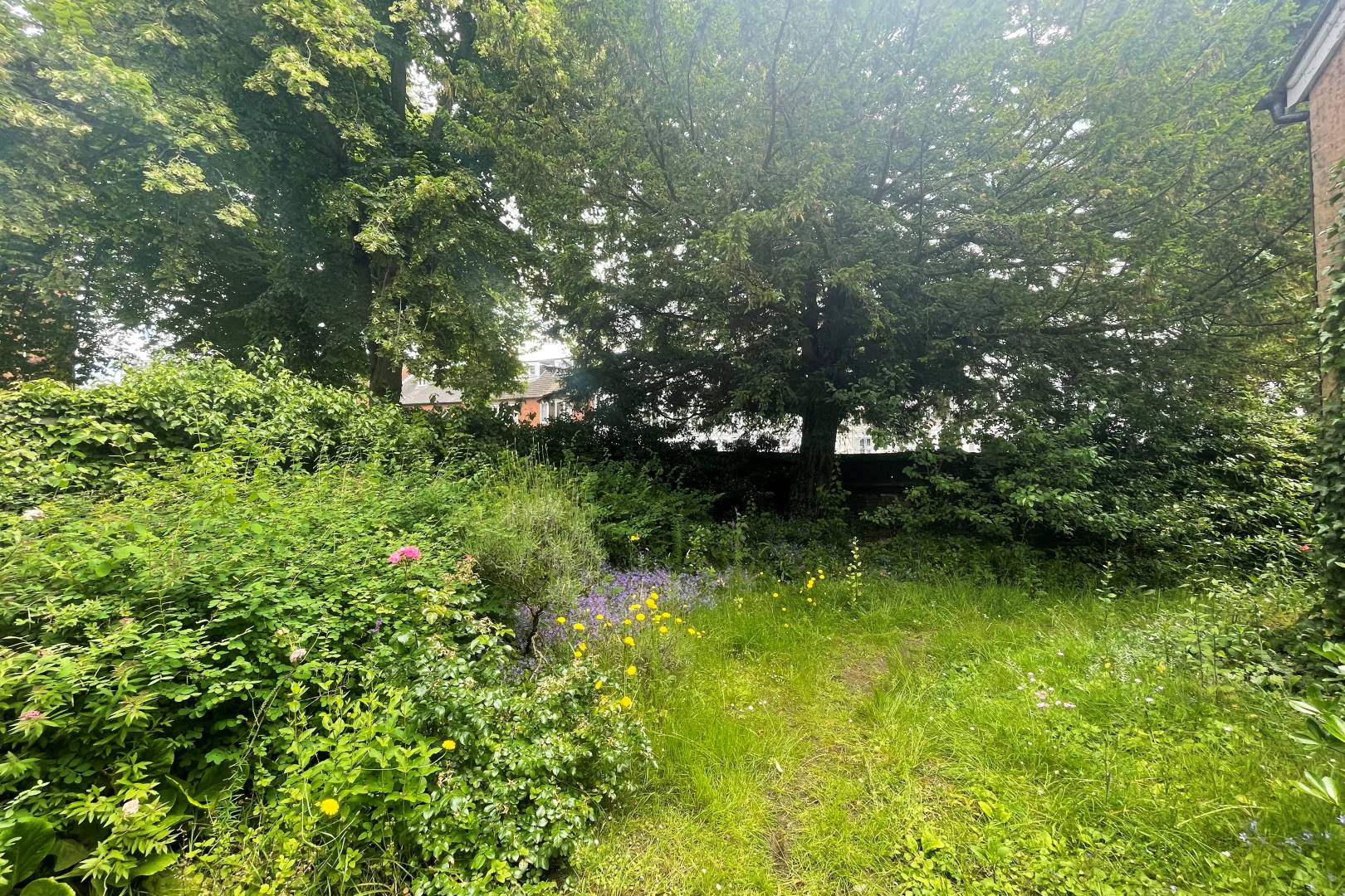 2 Lansdowne Road, Bedford, MK40 2BU