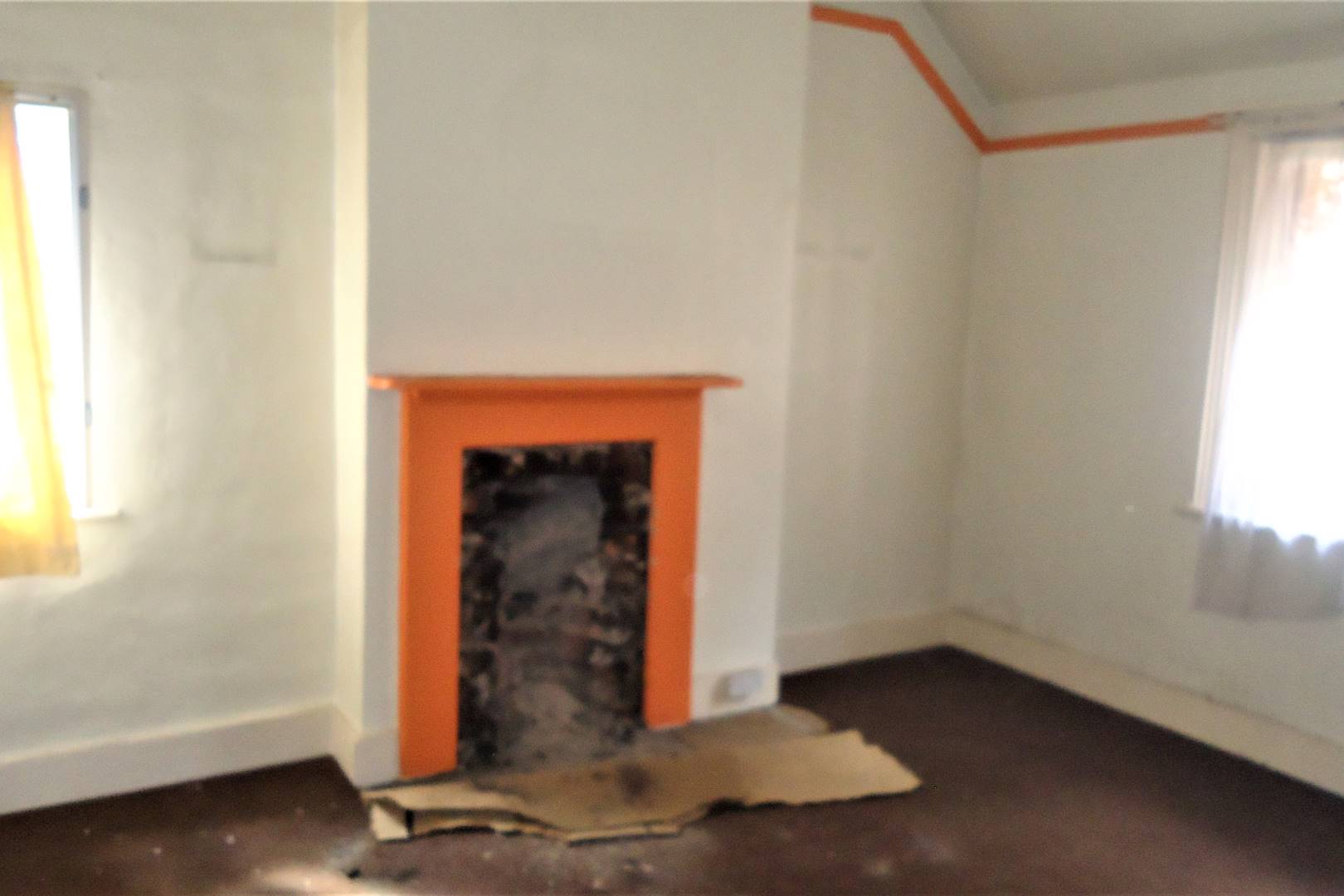 2 Lansdowne Road, Bedford, MK40 2BU