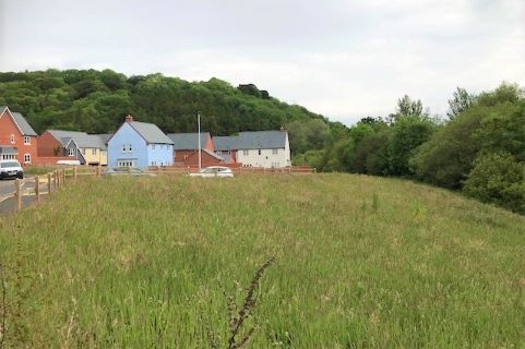 Property for auction in Devon)