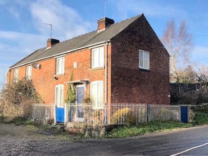 Property for auction in Derbyshire)