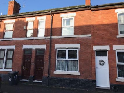 Property for auction in Derbyshire)