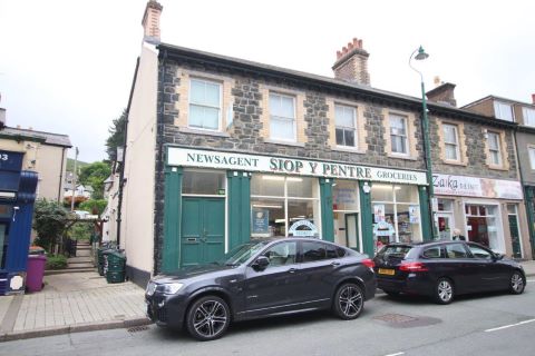 Property for auction in Gwynedd)