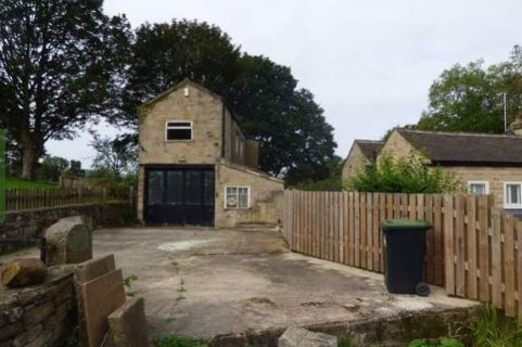 Property for auction in Derbyshire)
