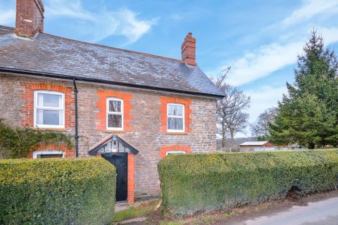 Property for auction in Dorset)