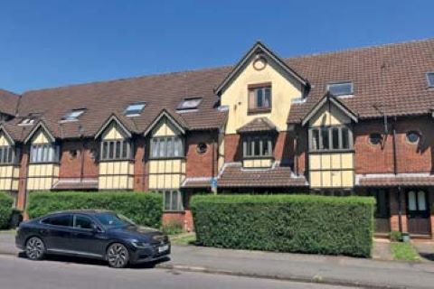 Property for auction in Northamptonshire)