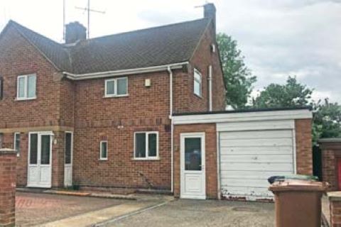 Property for auction in Northamptonshire)