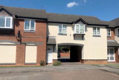 Property for auction in Northamptonshire)