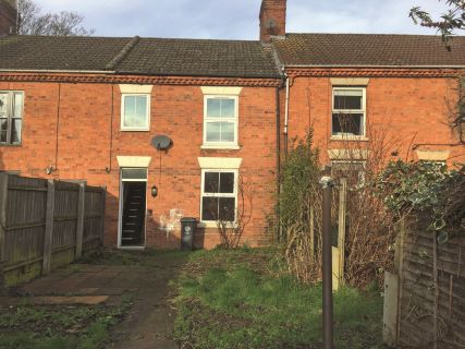 Property for auction in Northamptonshire)