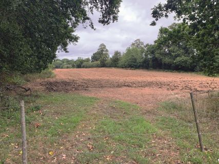 Property for auction in Hampshire)