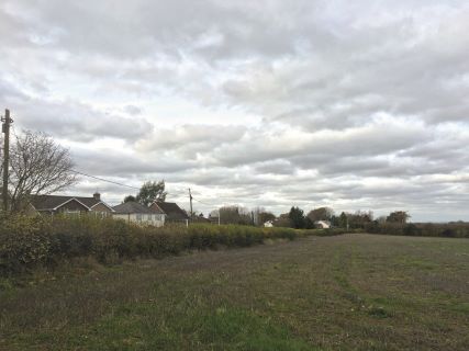 Property for auction in Hampshire)