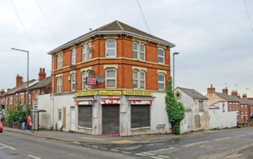 Property for auction in Derbyshire)
