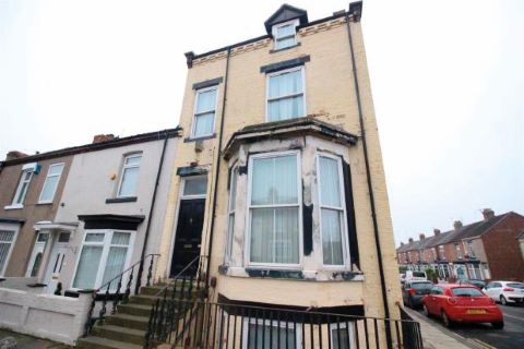 Property for auction in County Durham)