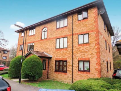 Property for auction in Hampshire)