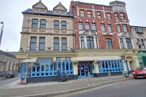 Property for auction in Gwent)