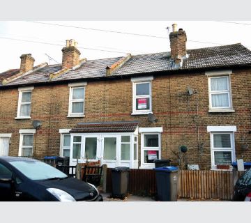 Property for auction in Surrey)