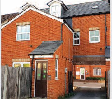 Property for auction in Bedfordshire)