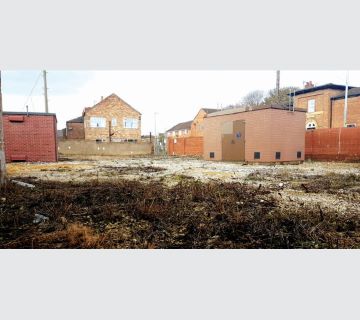 Property for auction in North Humberside)