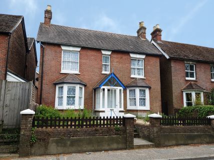 Property for auction in West Sussex)