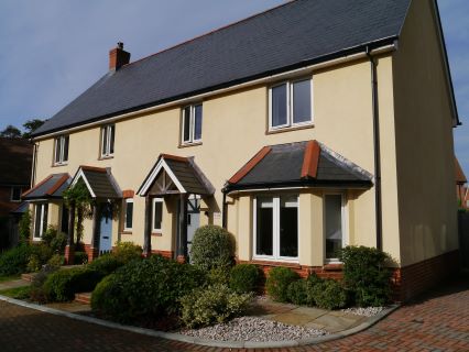 Property for auction in Hampshire)
