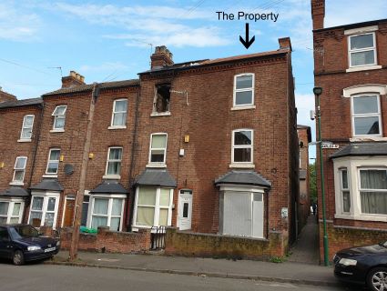 Property for auction in Nottinghamshire)